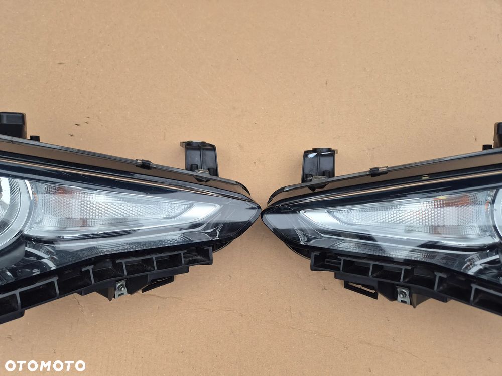 Alfa Romeo Giulia komplet lamp.Zwykłe halogenowe..Oryginał AL. - 8