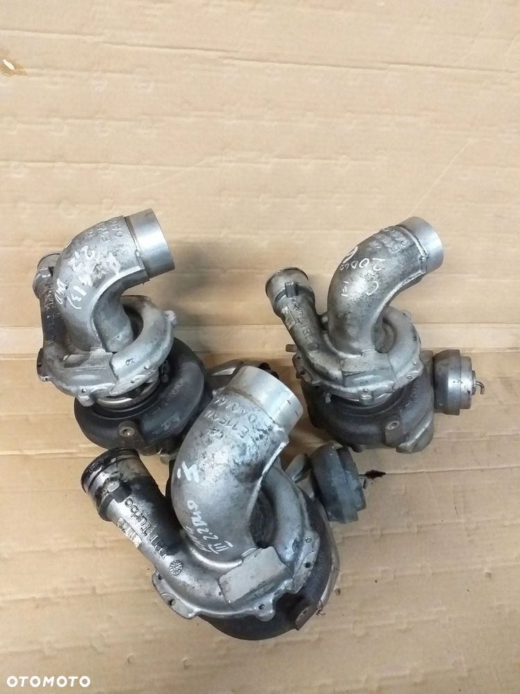 TURBO 2,2 2,0 d4d Toyota Verso RAV4 Auris Avensis - 1