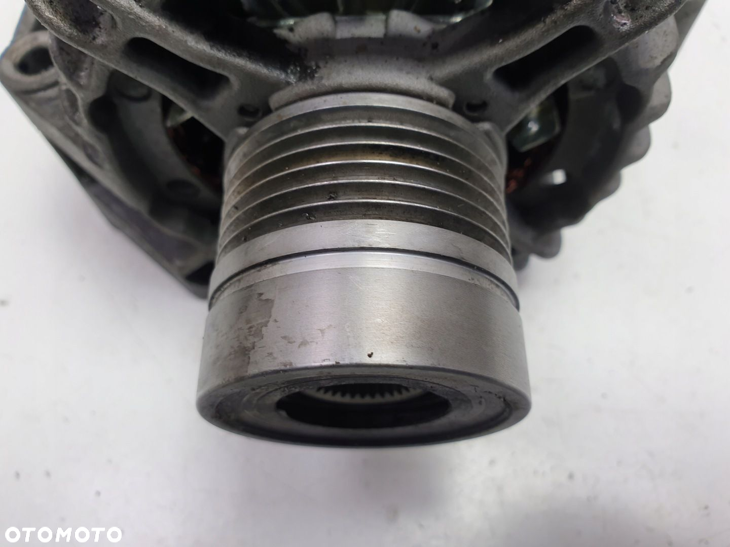 Opel Meriva B 1.7 CDTI ALTERNATOR - 4