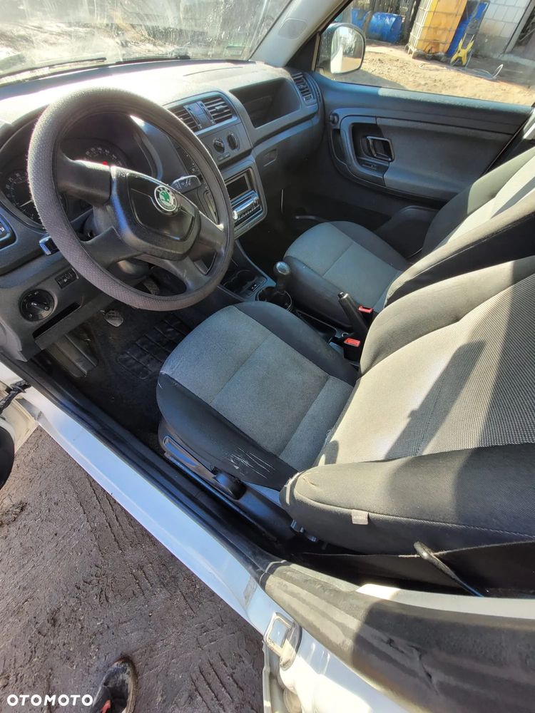 Skoda Fabia 1.6 TDI DPF Easy - 10