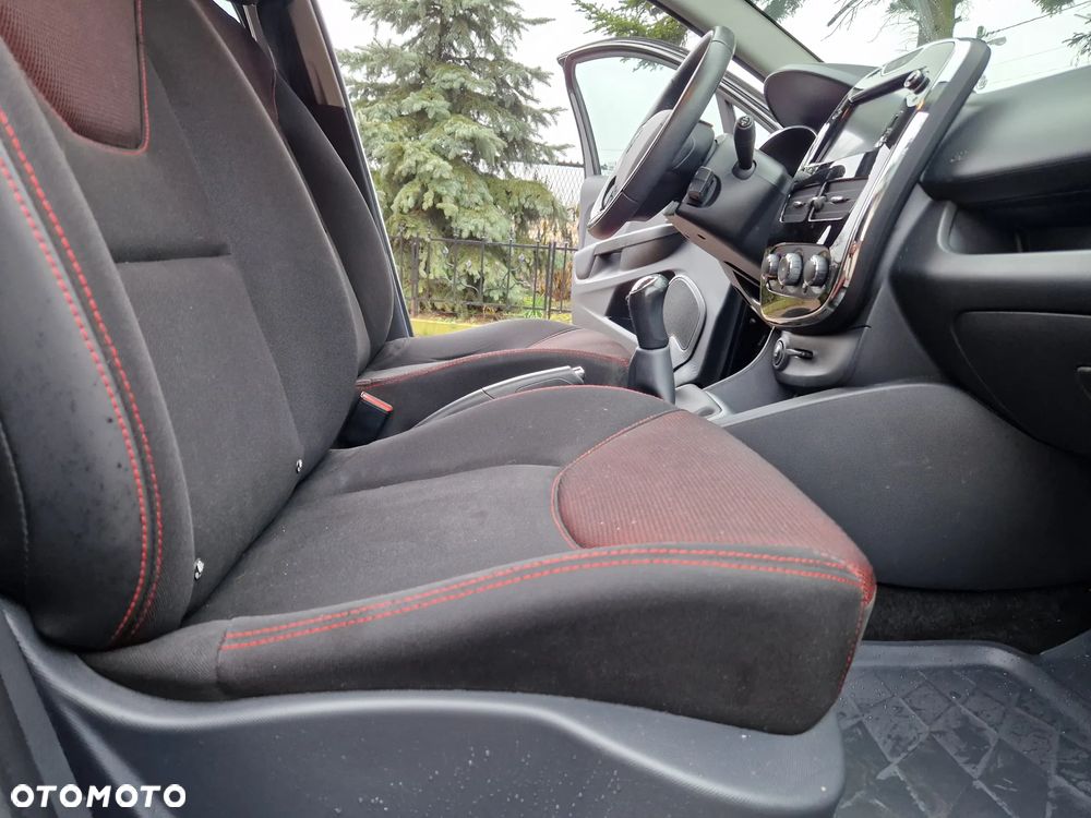 Renault Clio 0.9 TCe Limited - 23