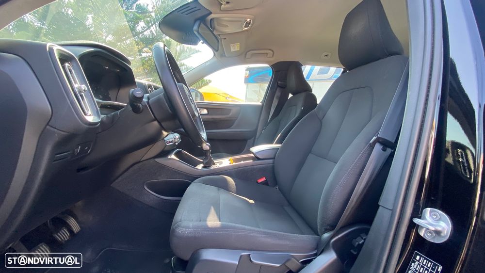 Volvo XC 40 1.5 T2 Momentum Plus - 18