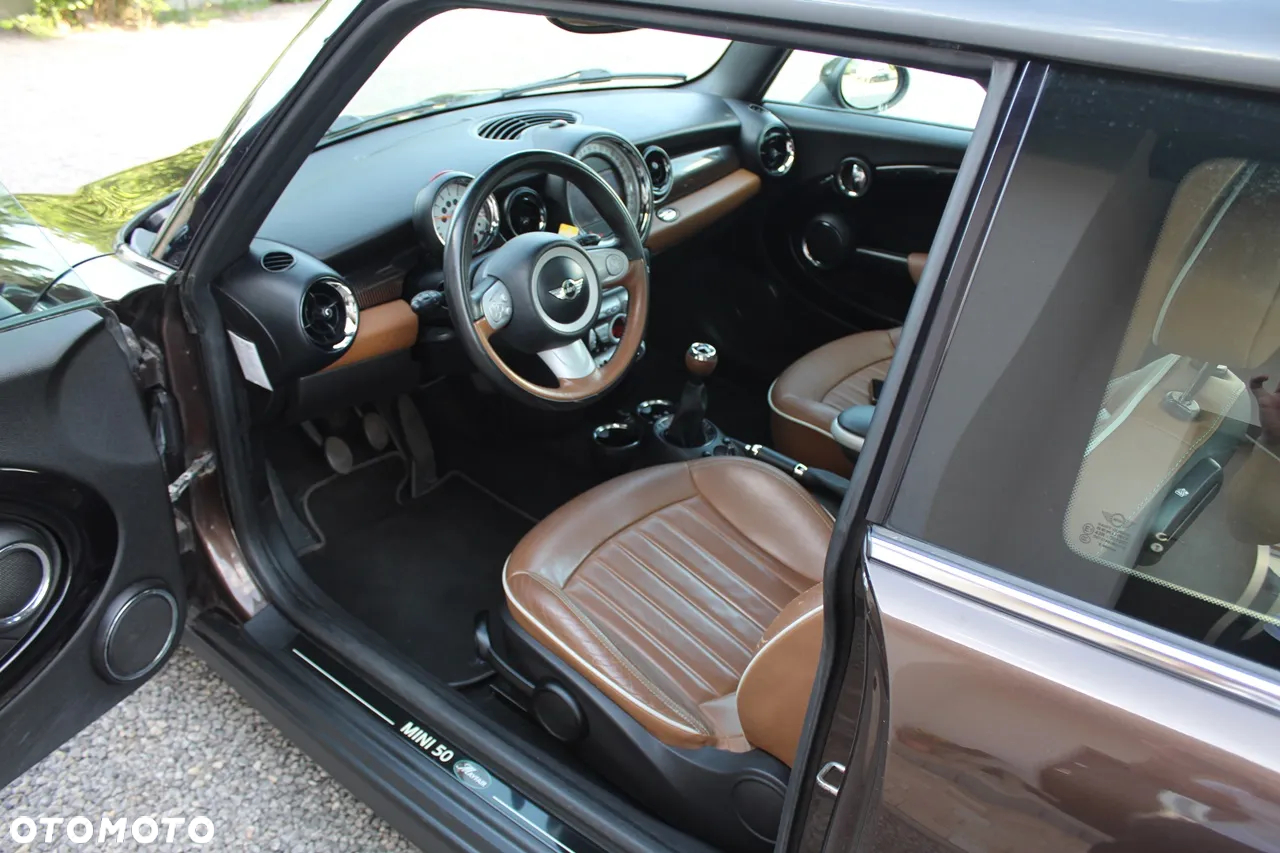 MINI Cooper Standard - 23