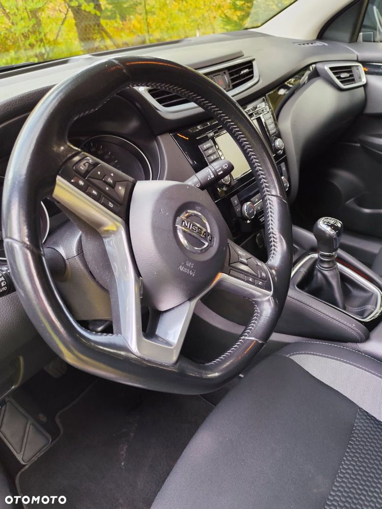 Nissan Qashqai 1.3 DIG-T N-Connecta EU6d - 15