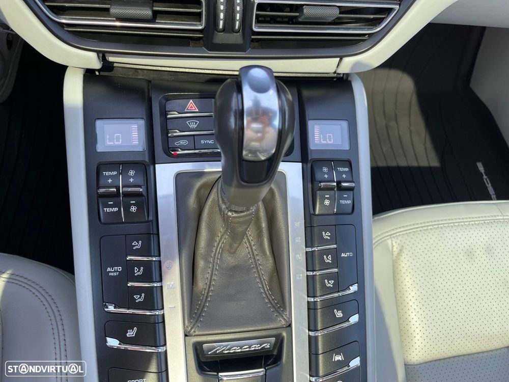 Porsche Macan 2.0T - 33