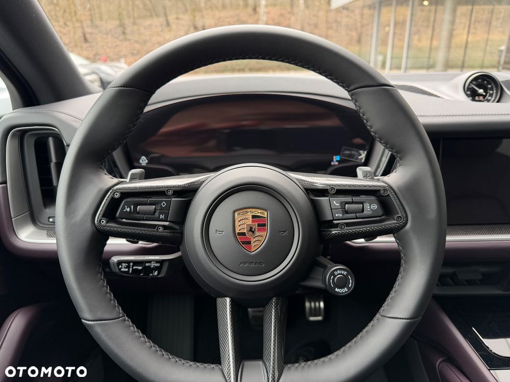 Porsche Cayenne - 22