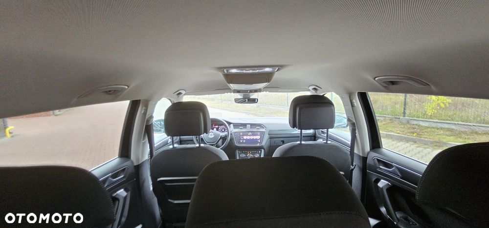 Volkswagen Tiguan Allspace - 16