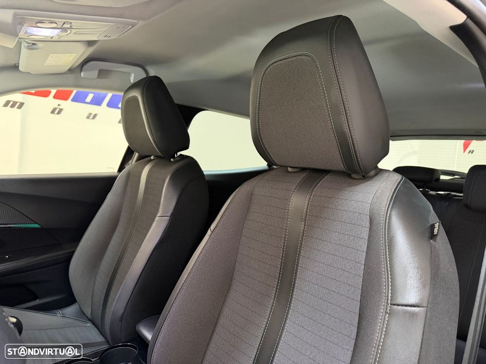 Peugeot 2008 1.2 PureTech Allure Pack - 14