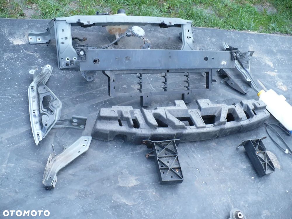 twingo 3 III 14-pas przod belki wsporniki tegne 16r.eur. - 1