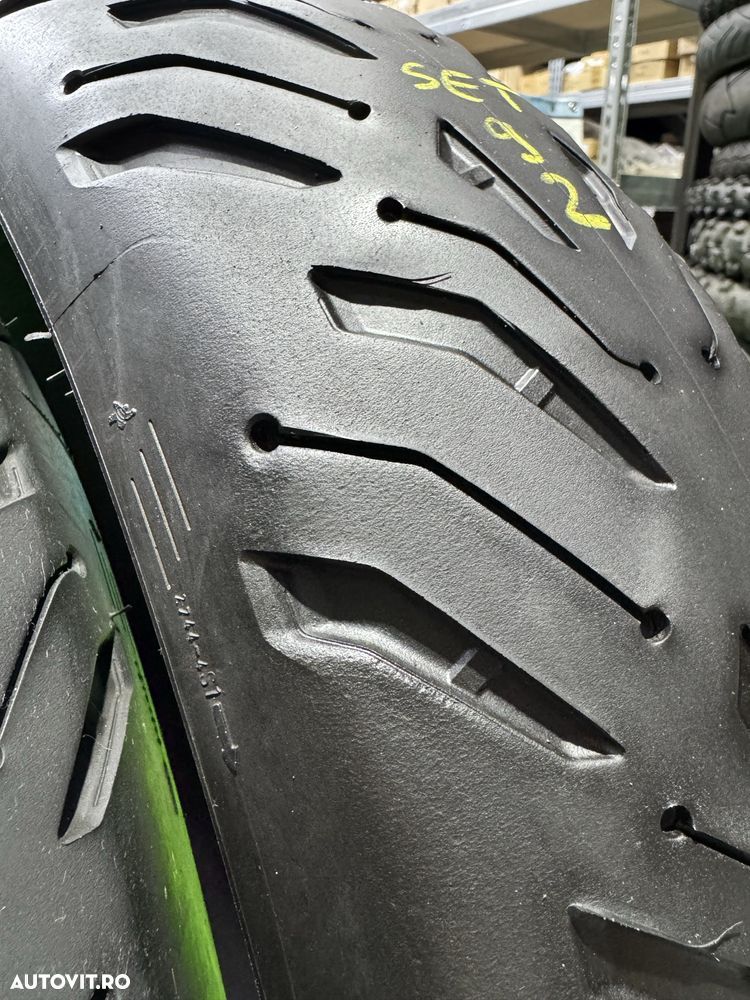 Set Anvelope Moto 120 70 17 si 180 55 17 Michelin Road6 GT 2023 Set92 - 4