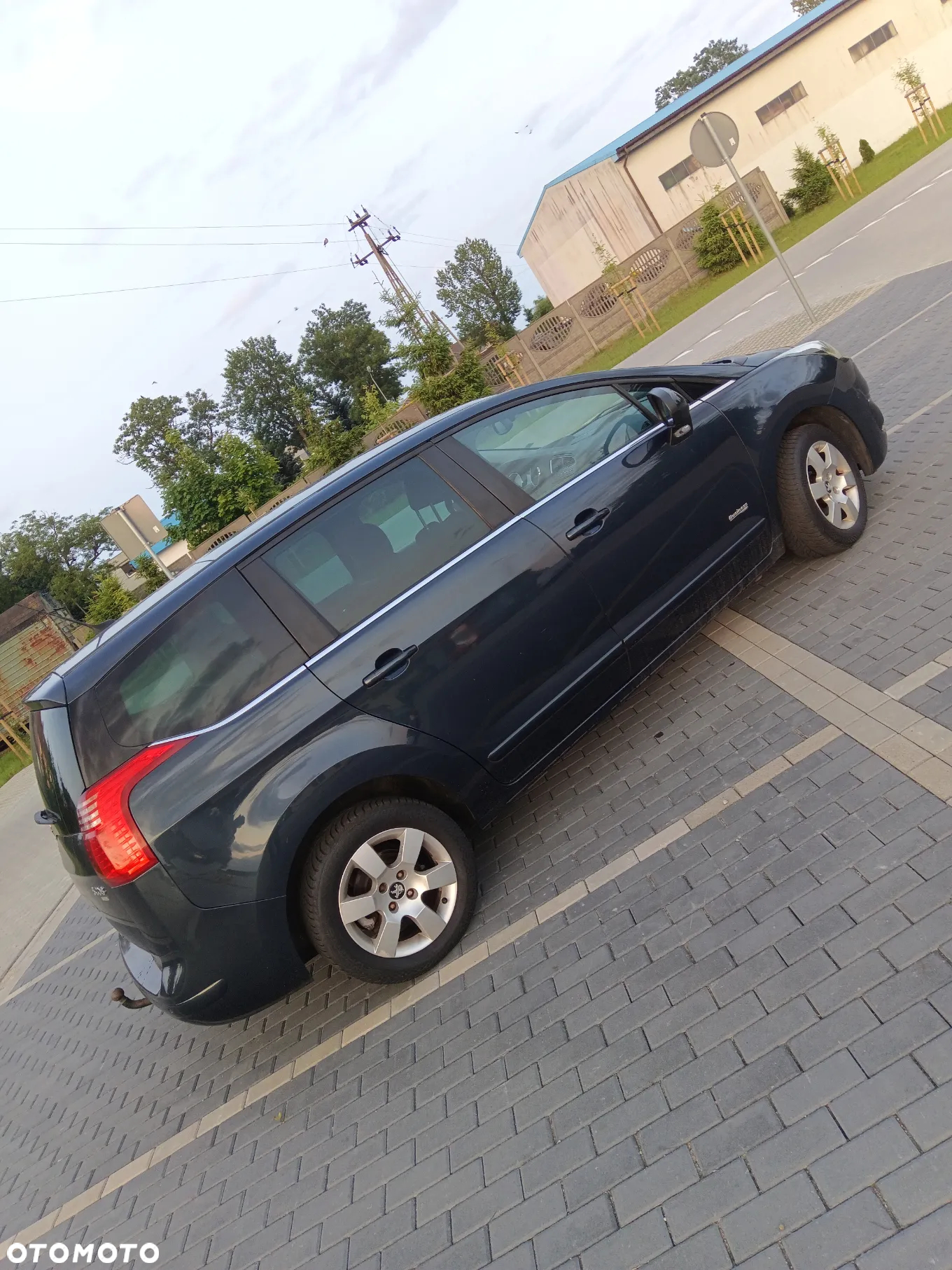 Peugeot 5008 - 3