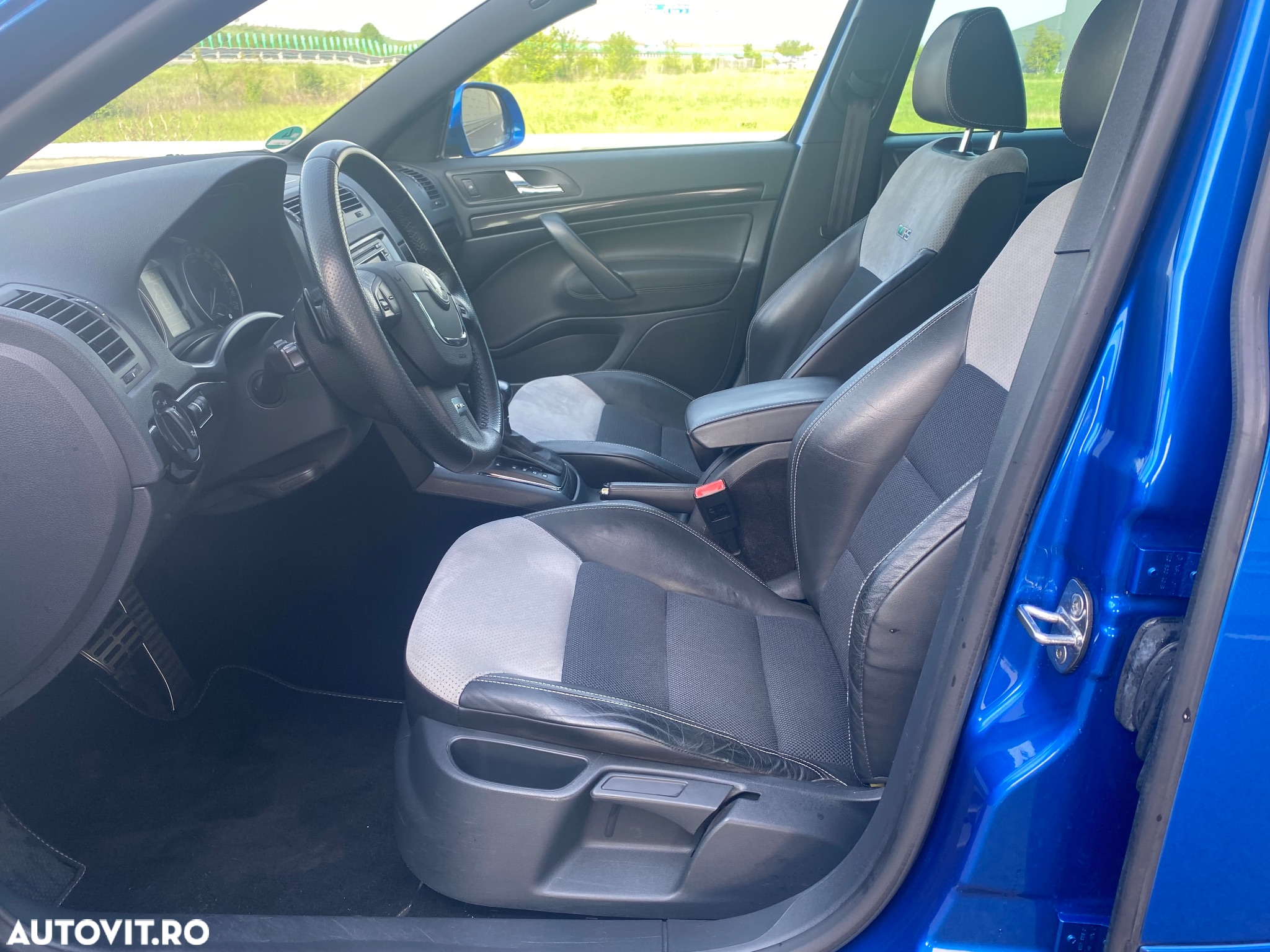 Skoda Octavia 2.0 TDI DPF DSG RS - 10