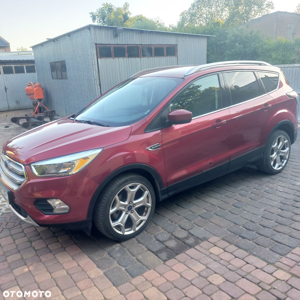 Ford Kuga - 12
