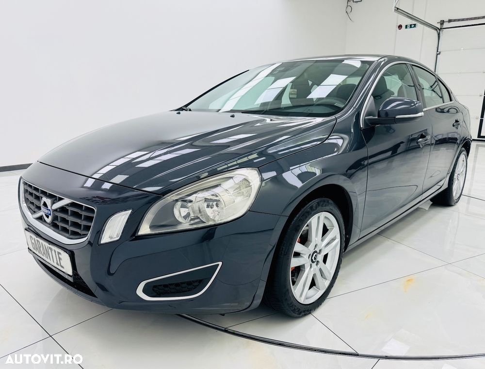 Volvo S60 D3 Geartronic Momentum - 1