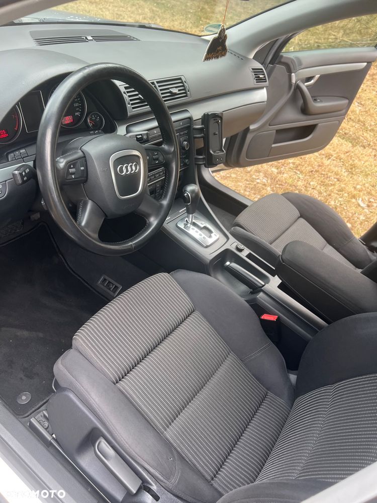 Audi A4 Limousine - 23