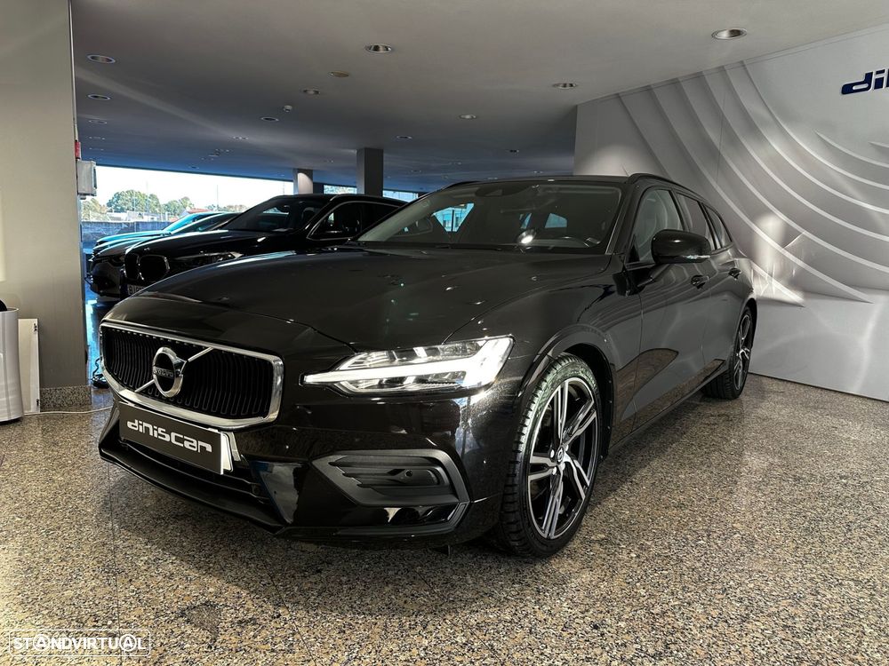 Volvo V60 2.0 D3 Momentum Geartronic - 4