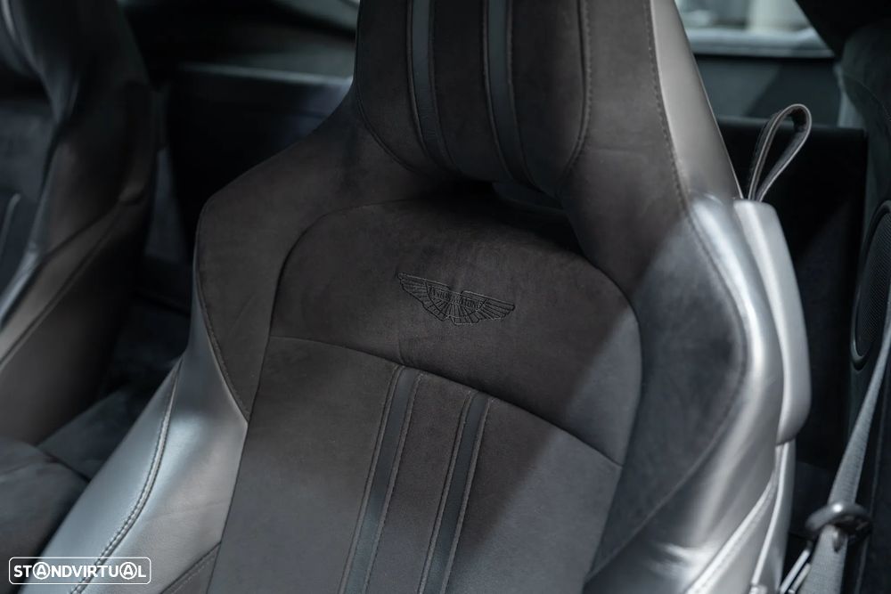 Aston Martin Vantage Coupe V8 - 20