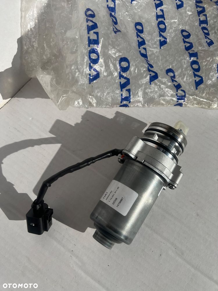 Pompa Haldex Wstępnego Ciśnienia plus śruby - 1