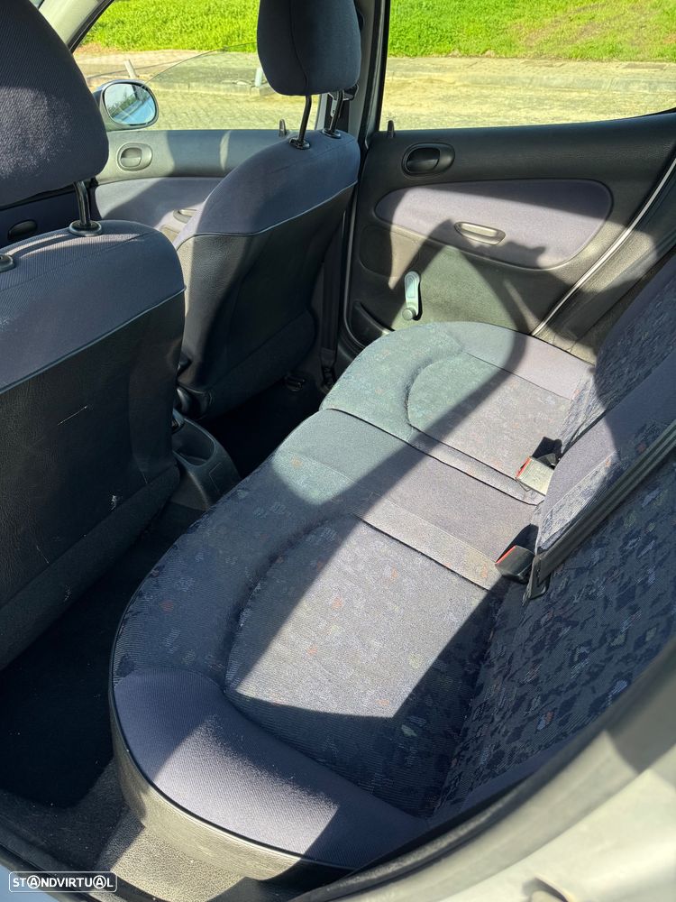 Peugeot 206 1.1 XT - 5