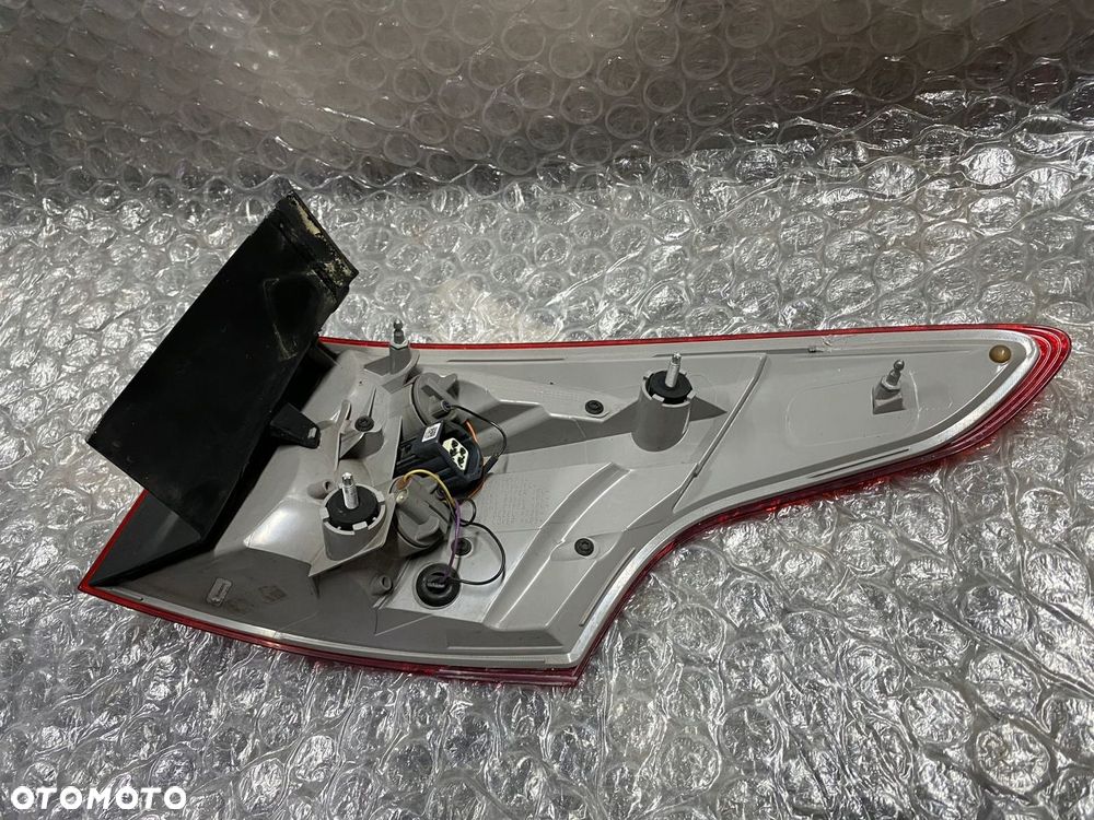 LAMPA TYŁ LH FORD FOCUS MK3 LIFT KOMBI F1EB-13405E - 6