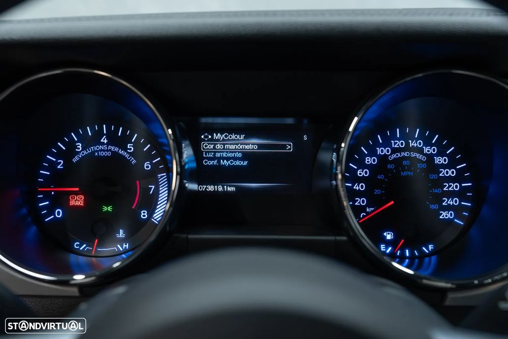 Ford Mustang 2.3i EcoBoost - 25