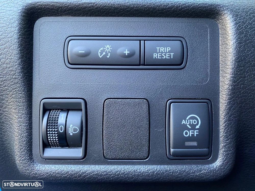 Nissan Micra 0.9 IG-T N-Connecta S/S - 19