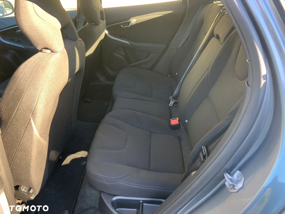 Volvo V40 D2 Kinetic - 14