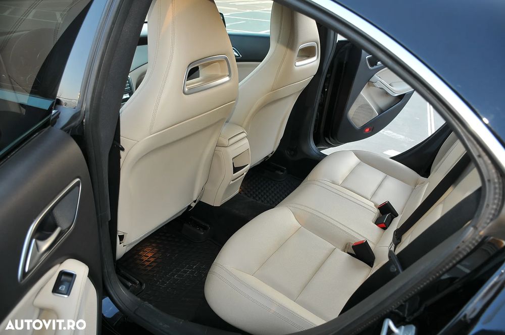 Mercedes-Benz CLA - 12