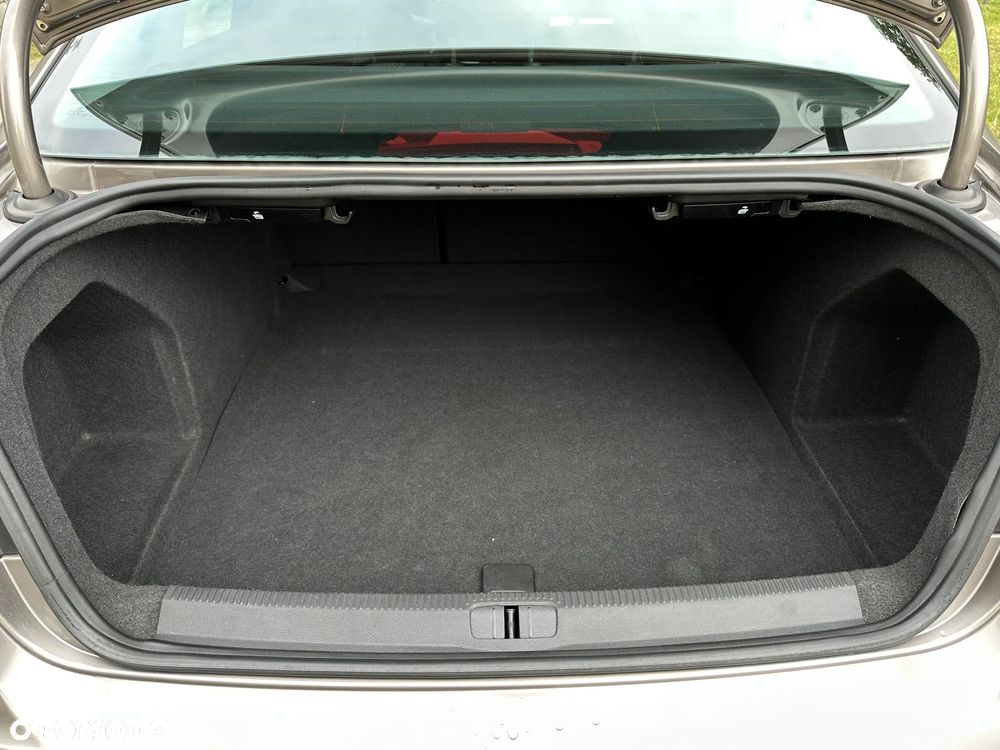 Volkswagen Passat 1.4 TSI BlueMotion Technology Exclusive - 16