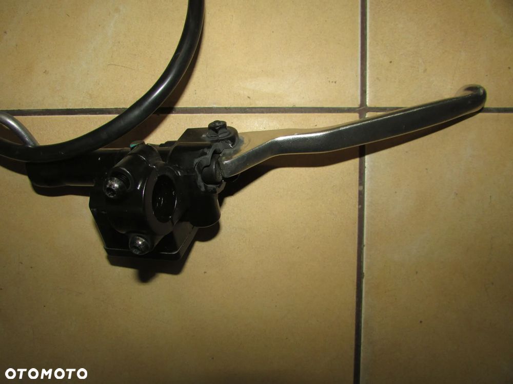 Vespa GTV 300 hpe 2024 pompa hamulcowa lewa tylko 3400km - 2