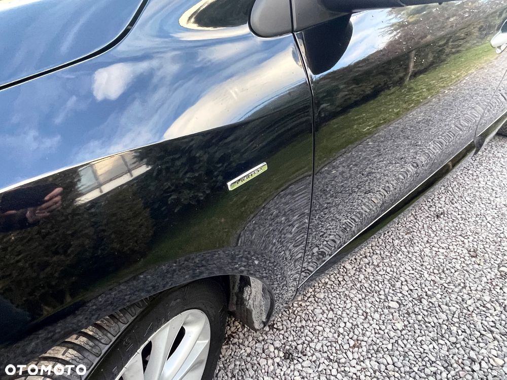 Renault Fluence ver-1-6-16v-limited - 25