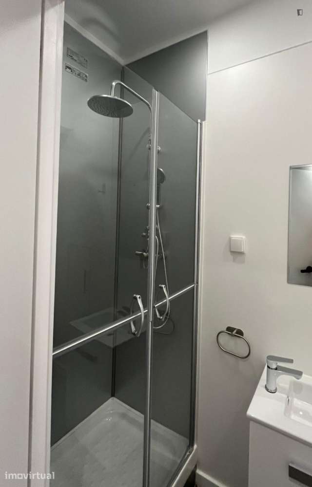 Quarto - localizado em Lisbon - Grande imagem: 3/16