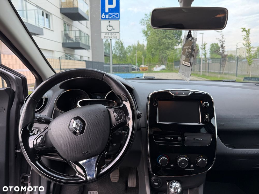 Renault Clio 1.2 16V Life - 17