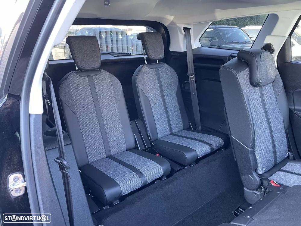 Peugeot 5008 - 13