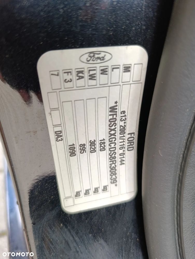 Ford Focus 1.6 16V Style+ - 17
