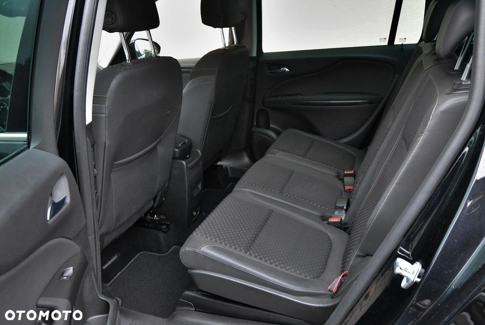 Opel Zafira Tourer 1.4 Turbo Innovation - 18