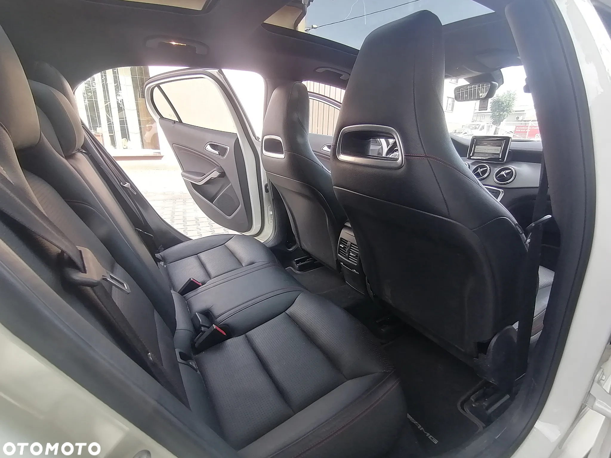 Mercedes-Benz GLA 220 CDI 4-Matic - 24