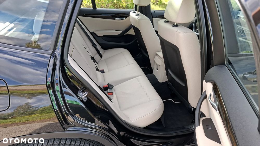 BMW X1 sDrive20d - 27
