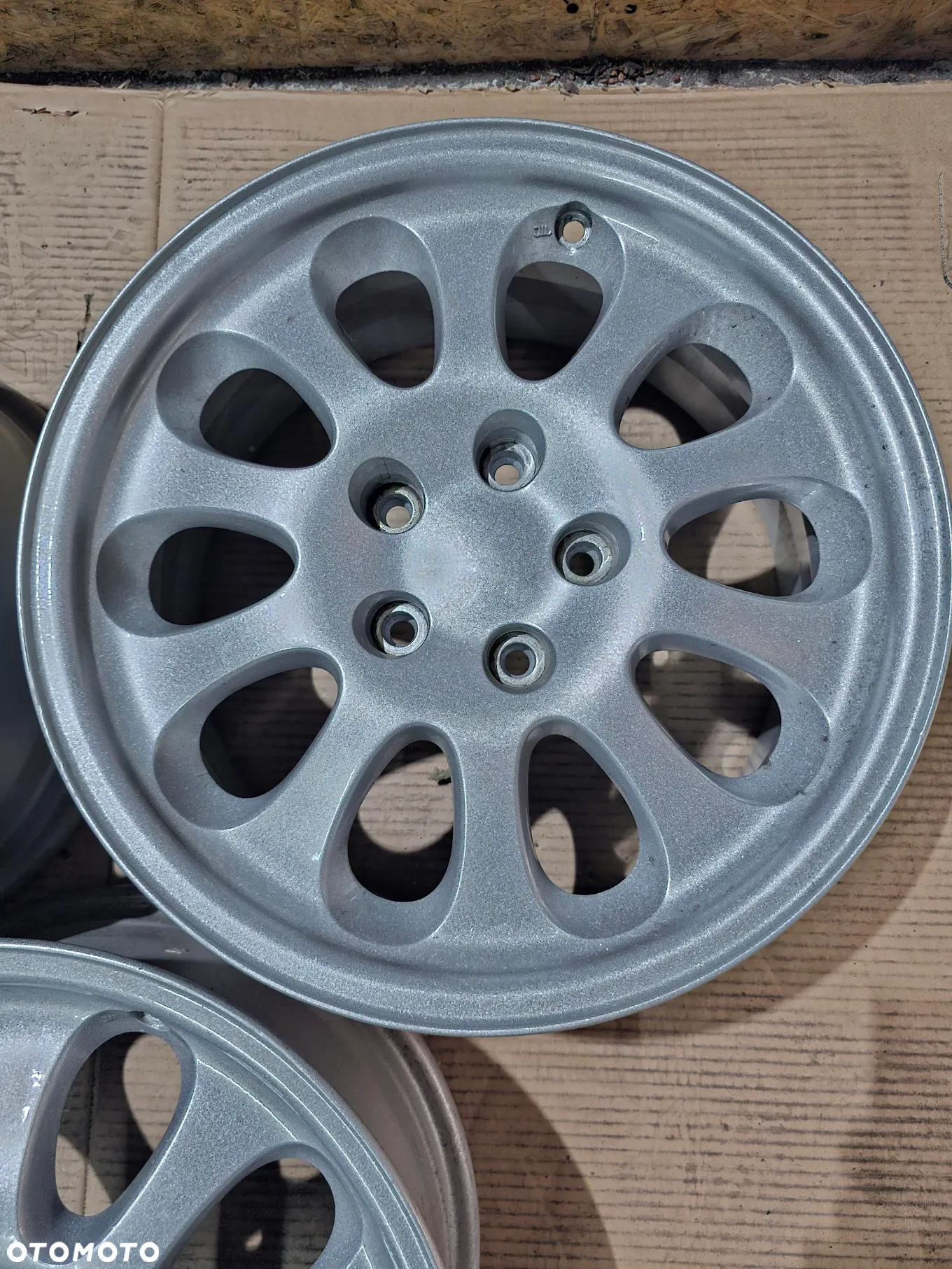 Felgi Aluminiowe 7,0-16 5x108x65 ET-39 PEUGEOT A010 - 3
