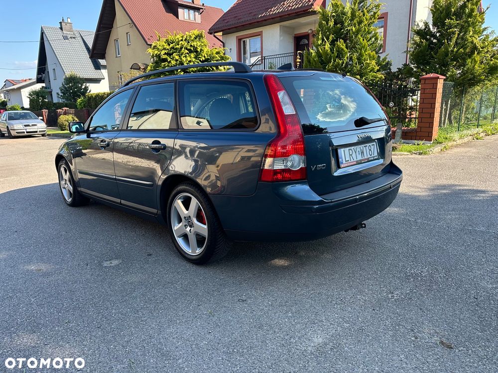 Volvo V50 2.4i Momentum - 2