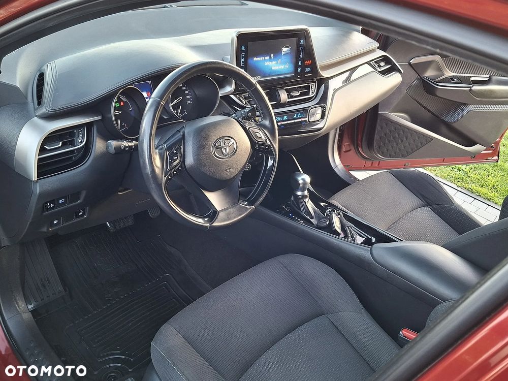 Toyota C-HR - 12