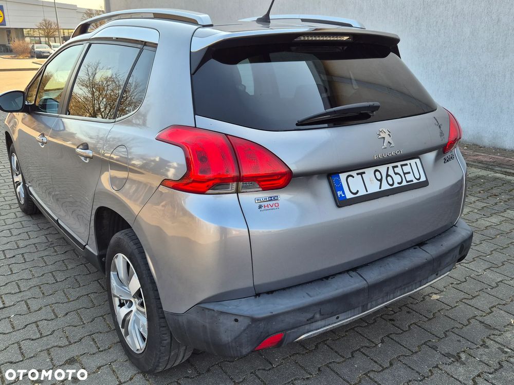 Peugeot 2008 - 6