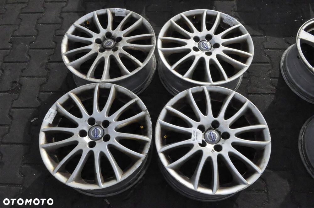 VOLVO V50 S40 C30 FELGI ALUMINIOWE R17" 7J 5X108 ET 52.5 30671414 - 1