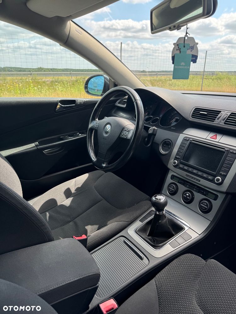 Volkswagen Passat 2.0 TDI Highline - 7