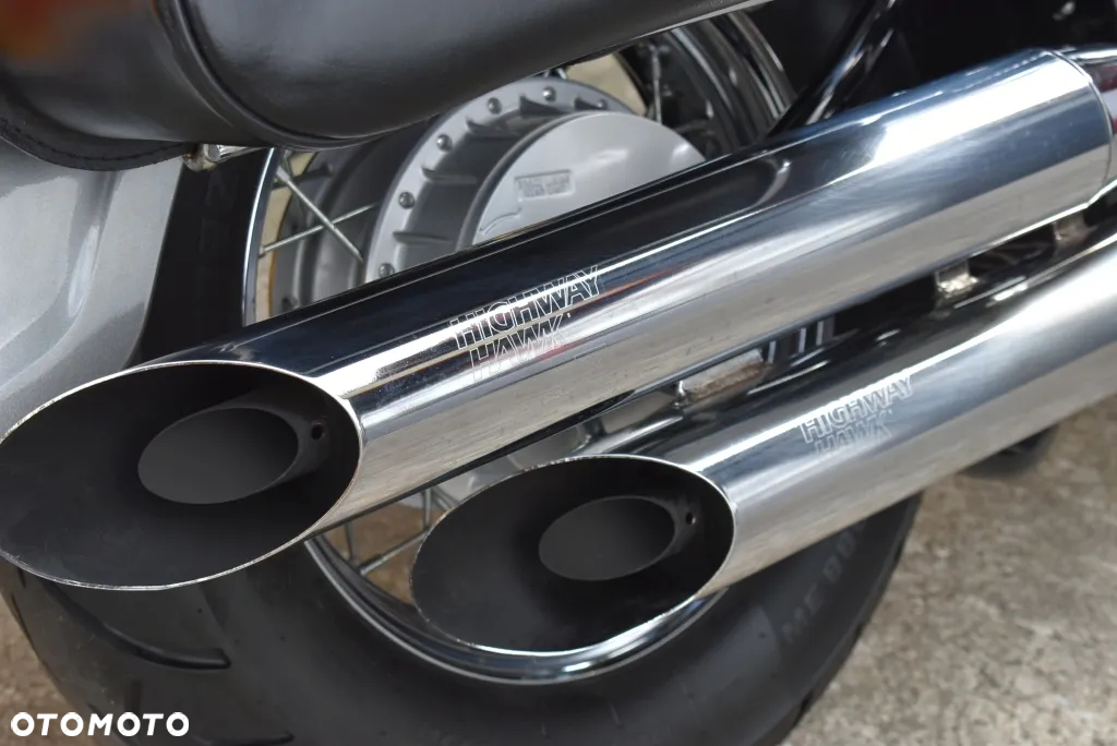 Suzuki Intruder - 31