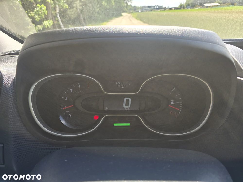 Renault Trafic - 13