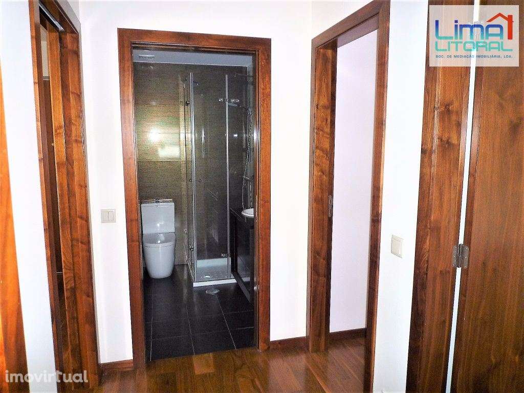 Moderno T2 com garagem individual - Grande imagem: 5/18