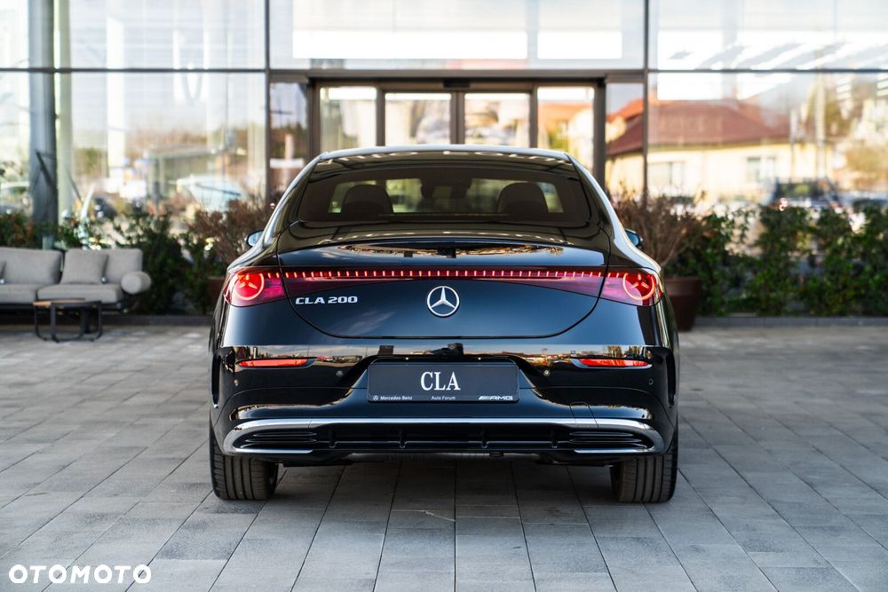 Mercedes-Benz CLA 200 mHEV 8G-DCT - 9