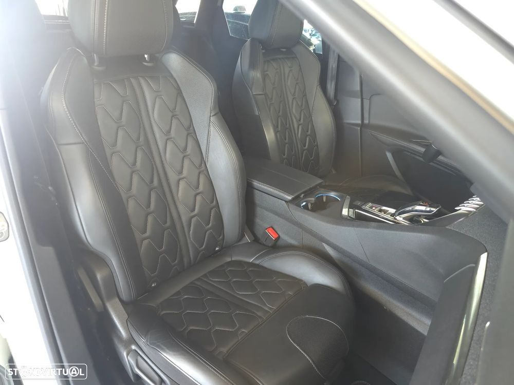 Peugeot 3008 BlueHDi 130 Stop & Start EAT8 GT Pack - 22