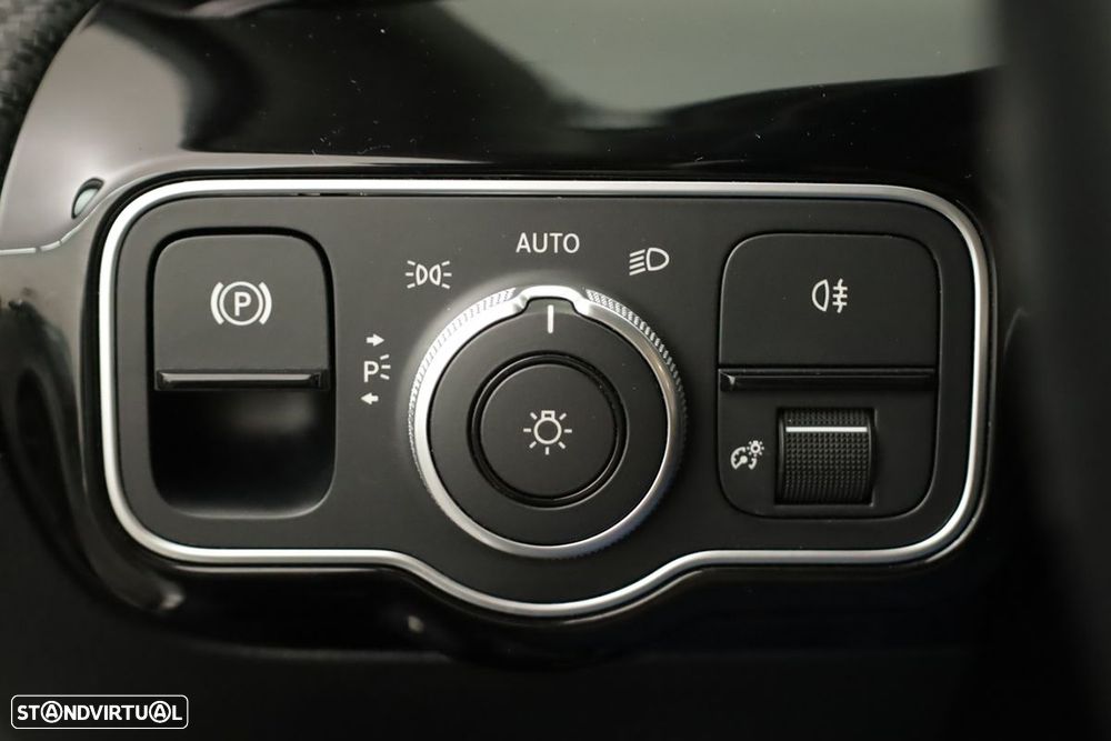 Mercedes-Benz A 200 Standard - 19